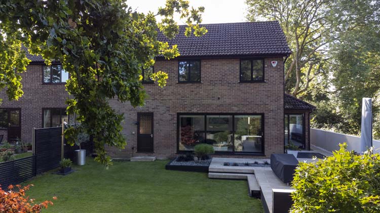 Air 600LS Lift and Slide Doors in Bracknell, Surrey & Berkshire