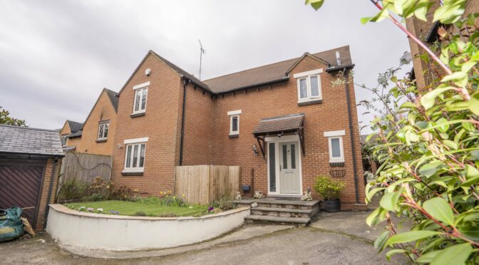 Contemporary Cream uPVC Windows, enhance Detached Property, Warfield