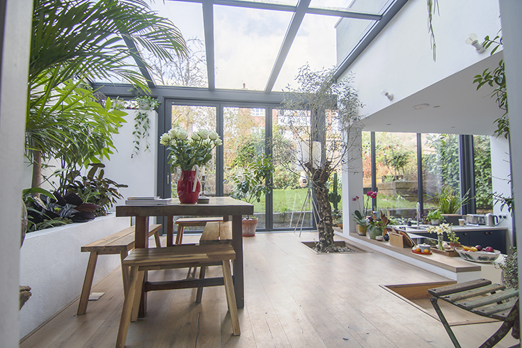 GLASS KITCHEN EXTENSION