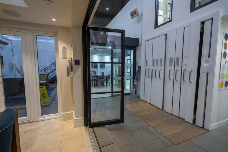 Introducing the new aïr 900 Heritage Aluminium Bifold Door