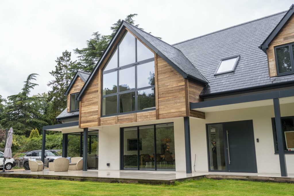 Contemporary aluminium windows in anthracite grey