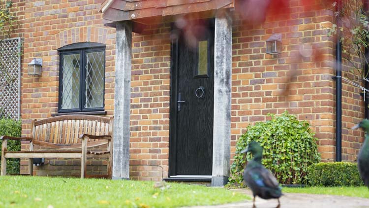 Traditional Cottage Front Door, Apeer 70, Windsor