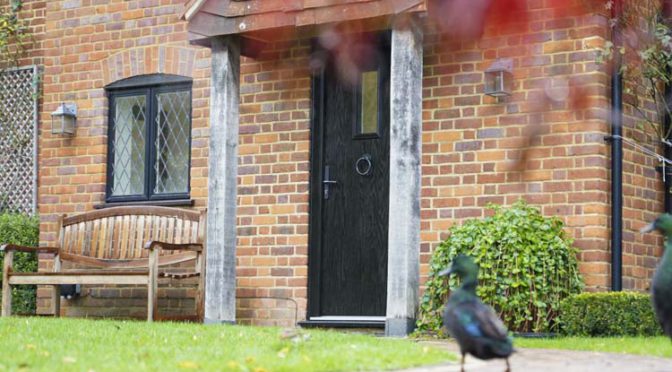 Traditional Cottage Front Door, Apeer 70, Windsor