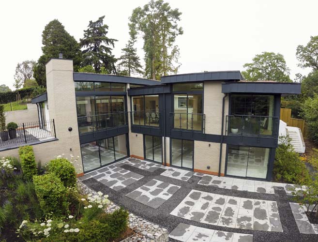 Triple glazed bespoke aluminium windows improving thermal performance