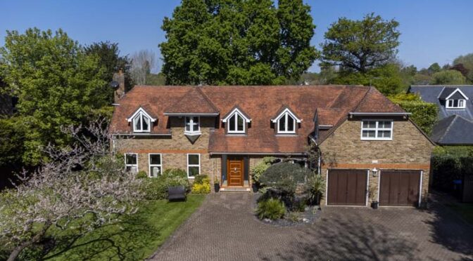 White Aluminium Flush Casement Windows for a Charming Riverside Home, Weybridge