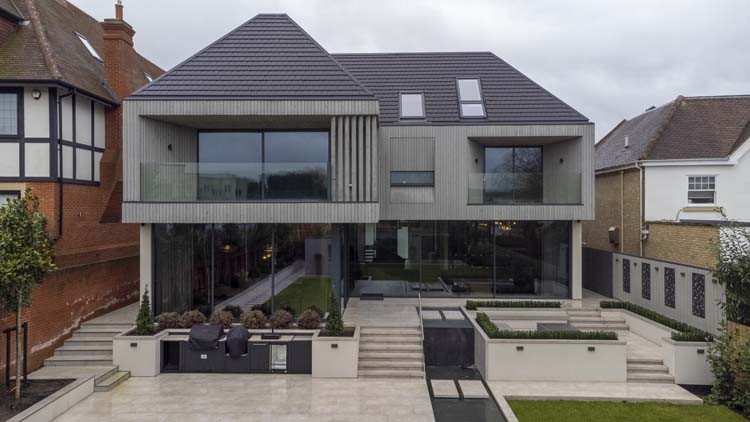 Best aluminium windows installed on a modern family home