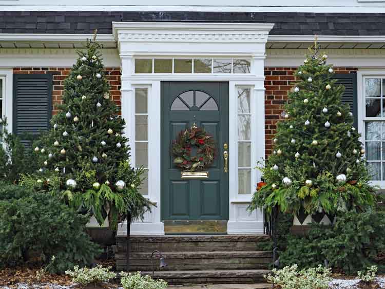 Wreath hanger for top upvc front door