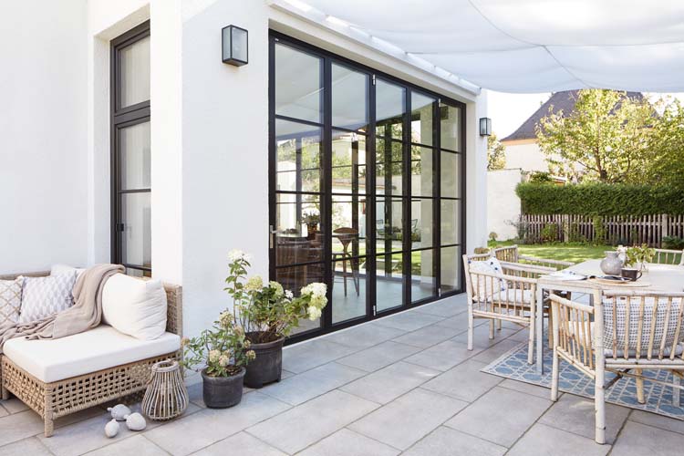 bifold doors with glazing bars